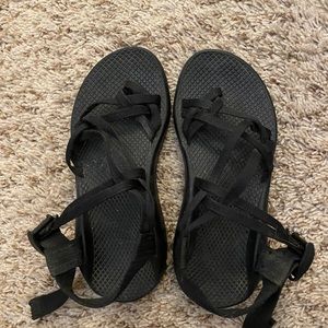 all black women’s chacos